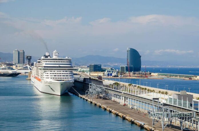 Barcelona,,Spain,-,June,2,,2016:,View,Of,Port,Vell