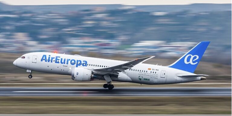 Aerolínea Air Europa es condenada a indemnizar con 5.400 euros a nuevos pasajeros