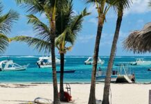 Adompretur exhorta regular el caos marítimo en franja de bañistas en playa de Bávaro